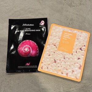 NWT LOT OF 2 FACE MASKS JMSOLUTION SNAIL BRIGHTENING + PEARL ELASTICITY